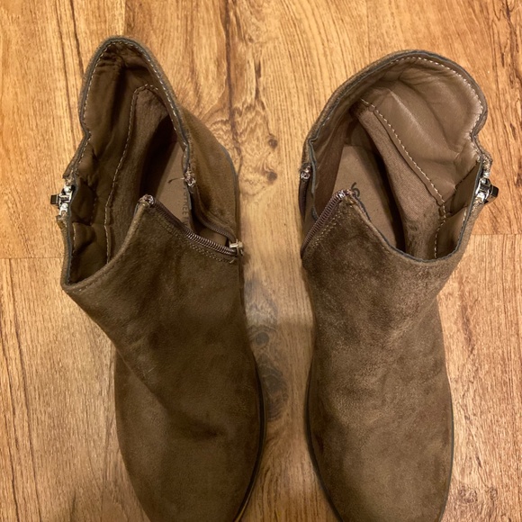 Taupe STREETWEAR SOCIETY Urban Planet Booties (Size 6) - Picture 2 of 7